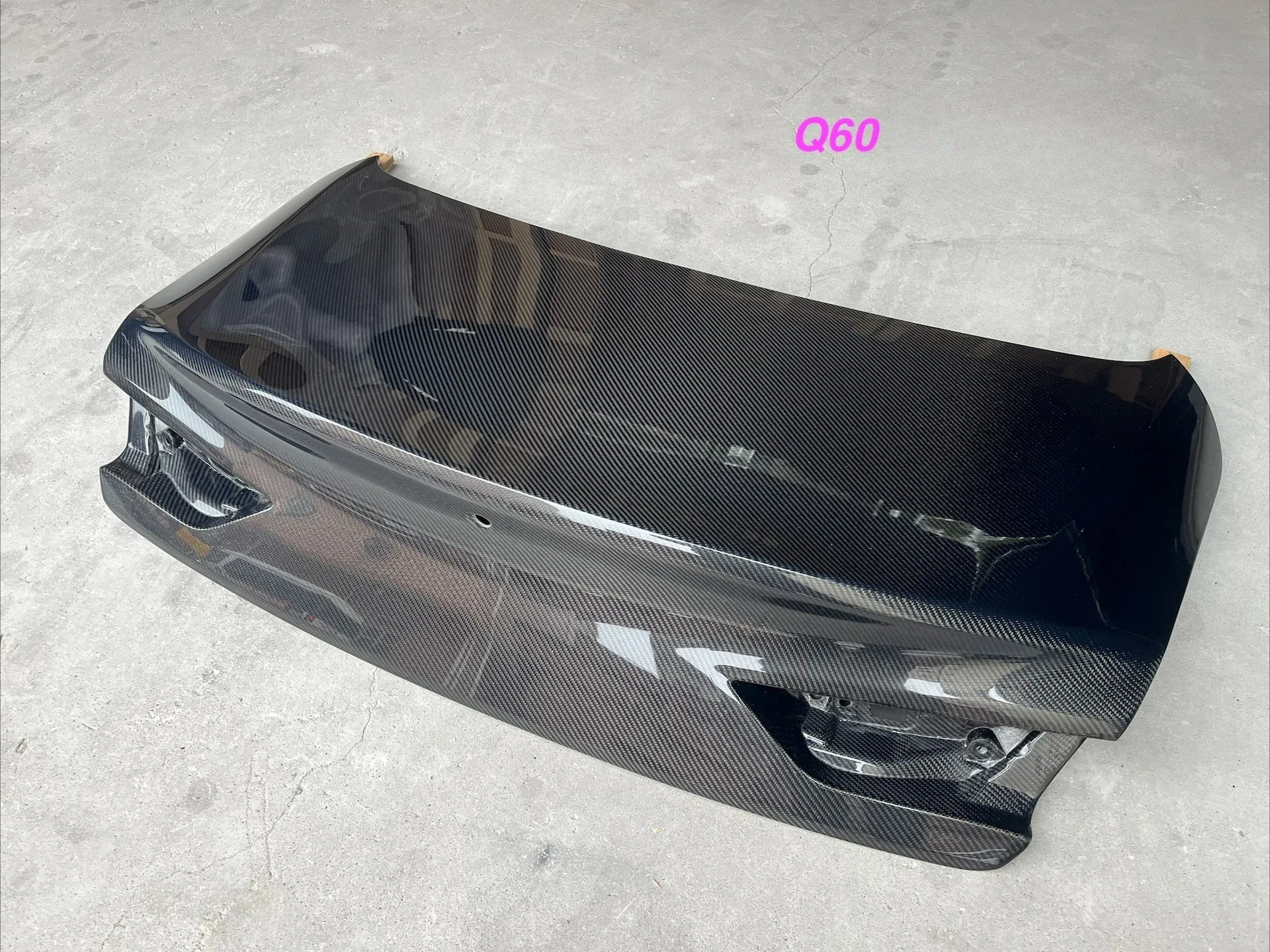 Bagagli stile FORInfiniti Q60 2017 MRD CSL ad alta resistenza in fibra di carbonio