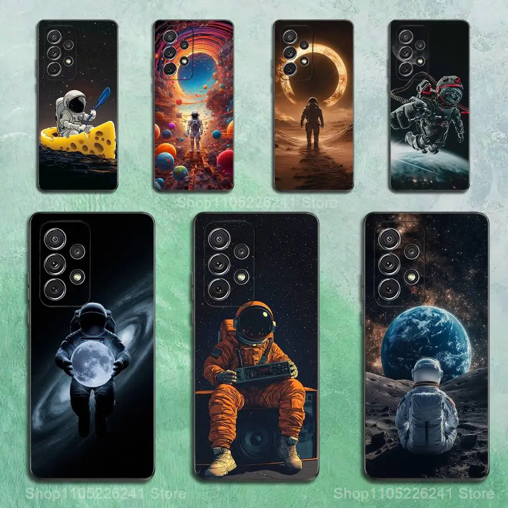 

Cool Art Universe Astronaut Phone For Samsung S25,S10,S20,S10,S21,S9,S24,S23,Ultra,FE,Plus,Lite,Soft Silicone Black Cover