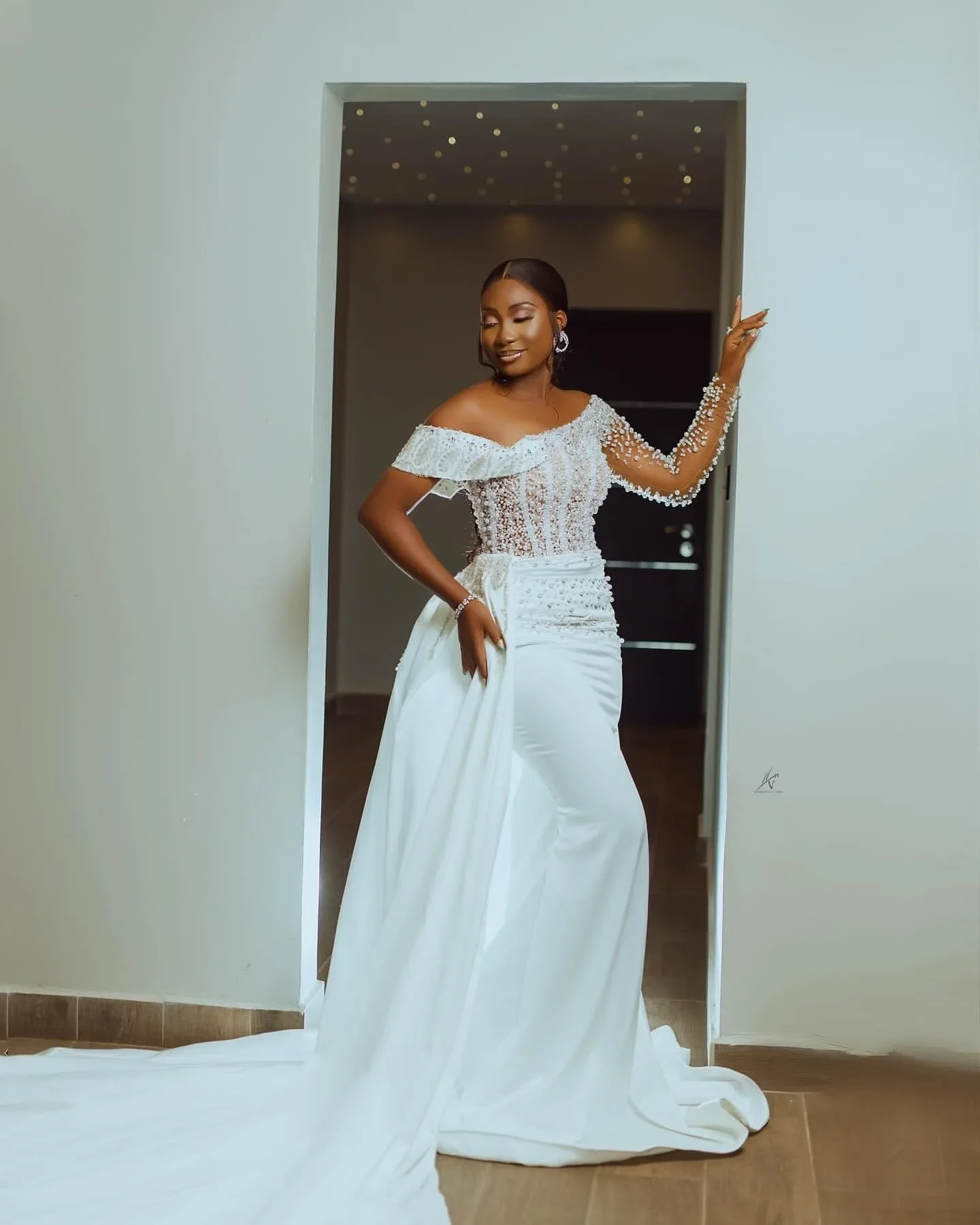 Customized Off the Shoulder Sparkly Pearls Beads Wedding Dress Robe De Mariée Detachable Train Mermaid  Long Sleeve Bridal Gown