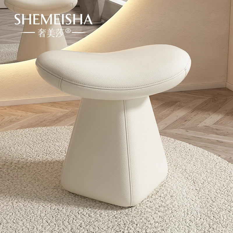 Bedroom makeup stool Internet celebrity cream wind light luxury high sense pulley rotatable solid wood leather dressing stool