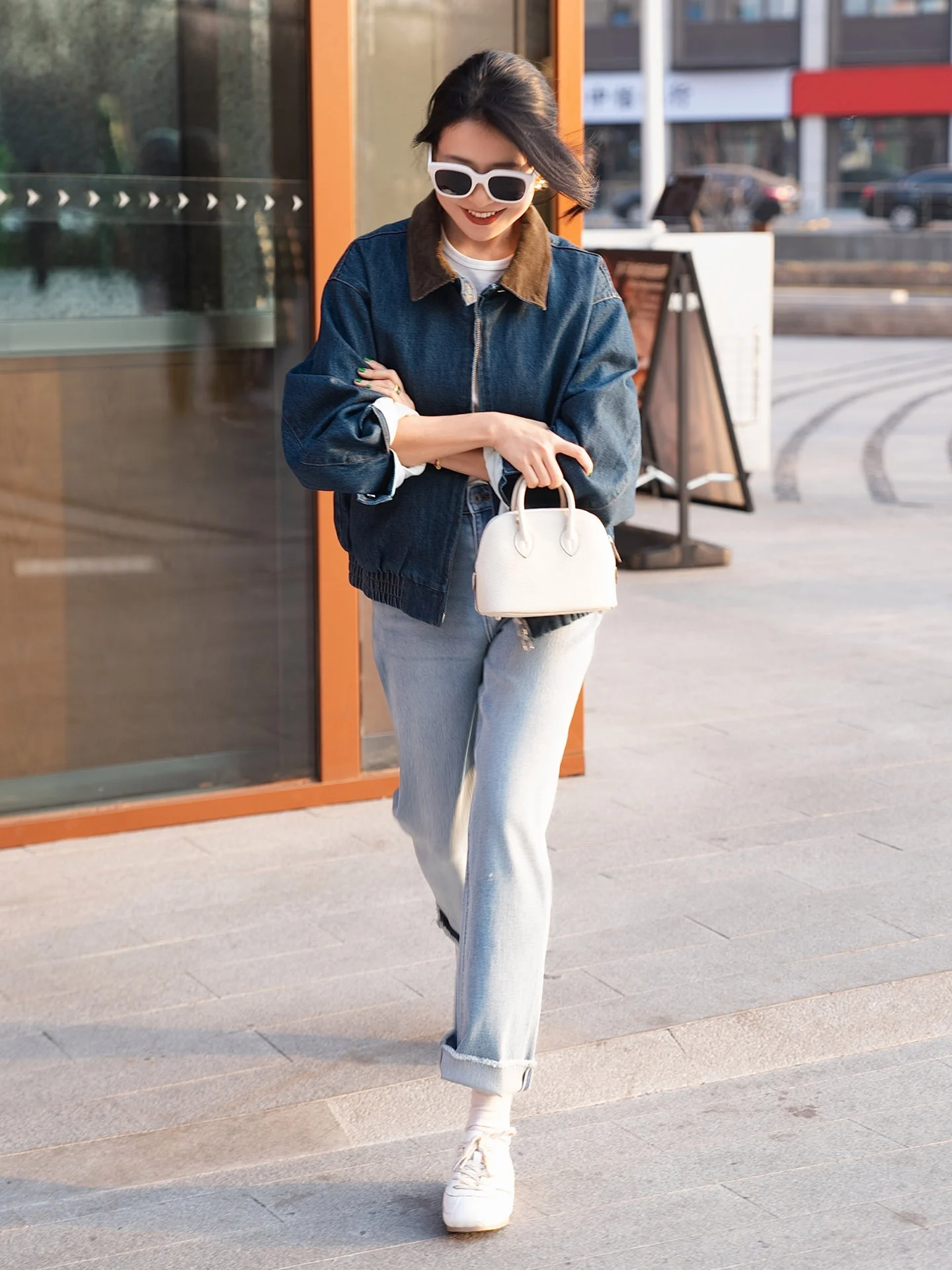 

Spring Summer Ladies' Comfortable to Wear Nine-Tenths Jeans Double Core Elastici Cotton l Waist Button Closure