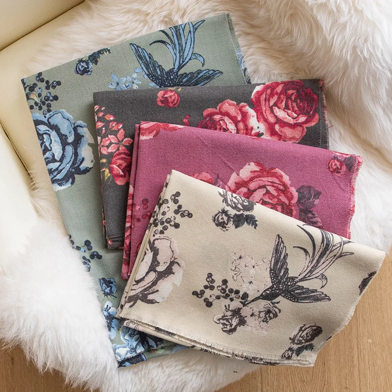 الخريف والشتاء روز طباعة تقليد الكشمير شرابة شال، الأوروبية والأمريكية الجديدة التنقل الدافئة الفاخرة المرأة وشاح