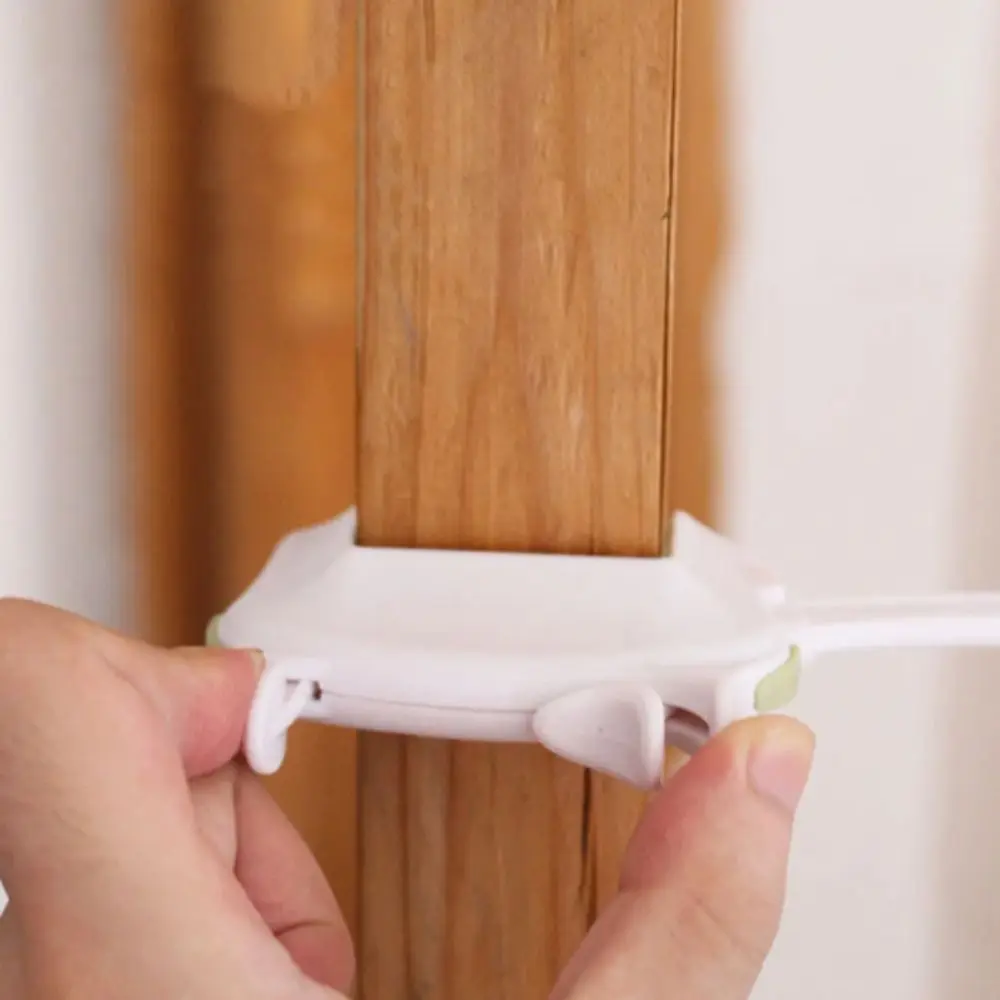 

Портативный дверной стопор с защитой от детей, защита от защемления, инструменты не требуется, детский дверной замок, простой в установке, не требуется лента, защита от защемления