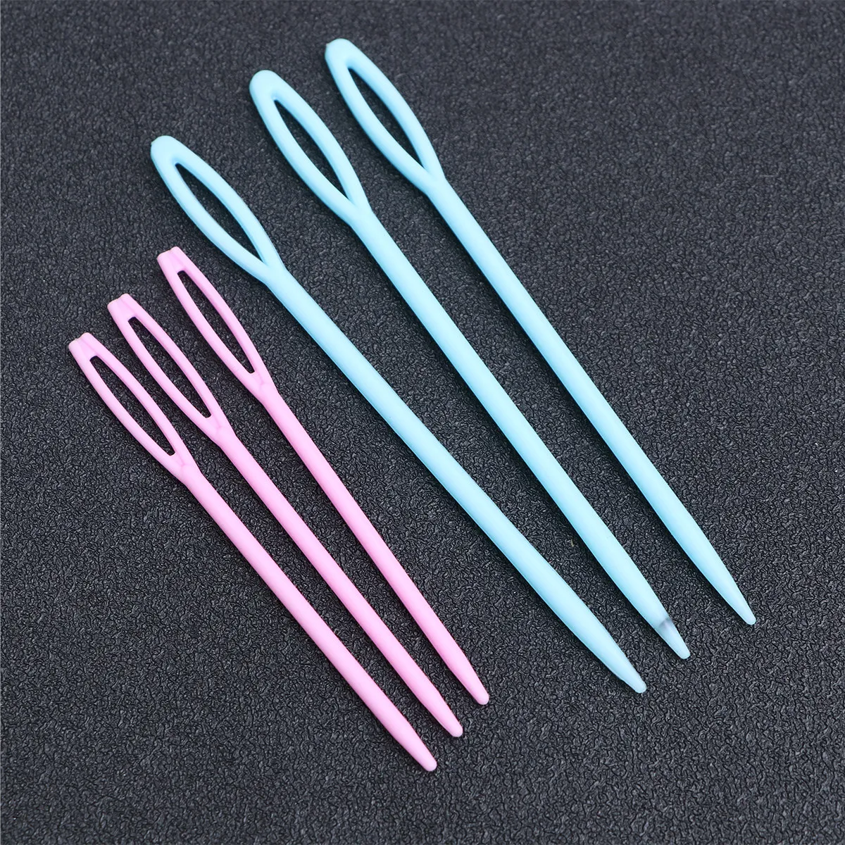 

38Pcs Lighted Crochet Hook Set LED Knitting Needles DIY Weave Yarn Craft Tools with Refills Scissors Row Counter Sewing
