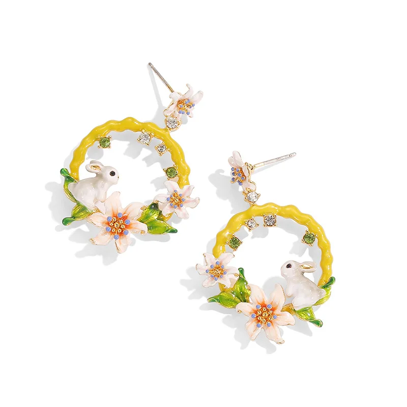 Foreign Trade Jewelry 2024 New Fashion Enamel Glaze Gray Rabbit Gradient Lily Flower Round Earrings For Female Pastoral Style