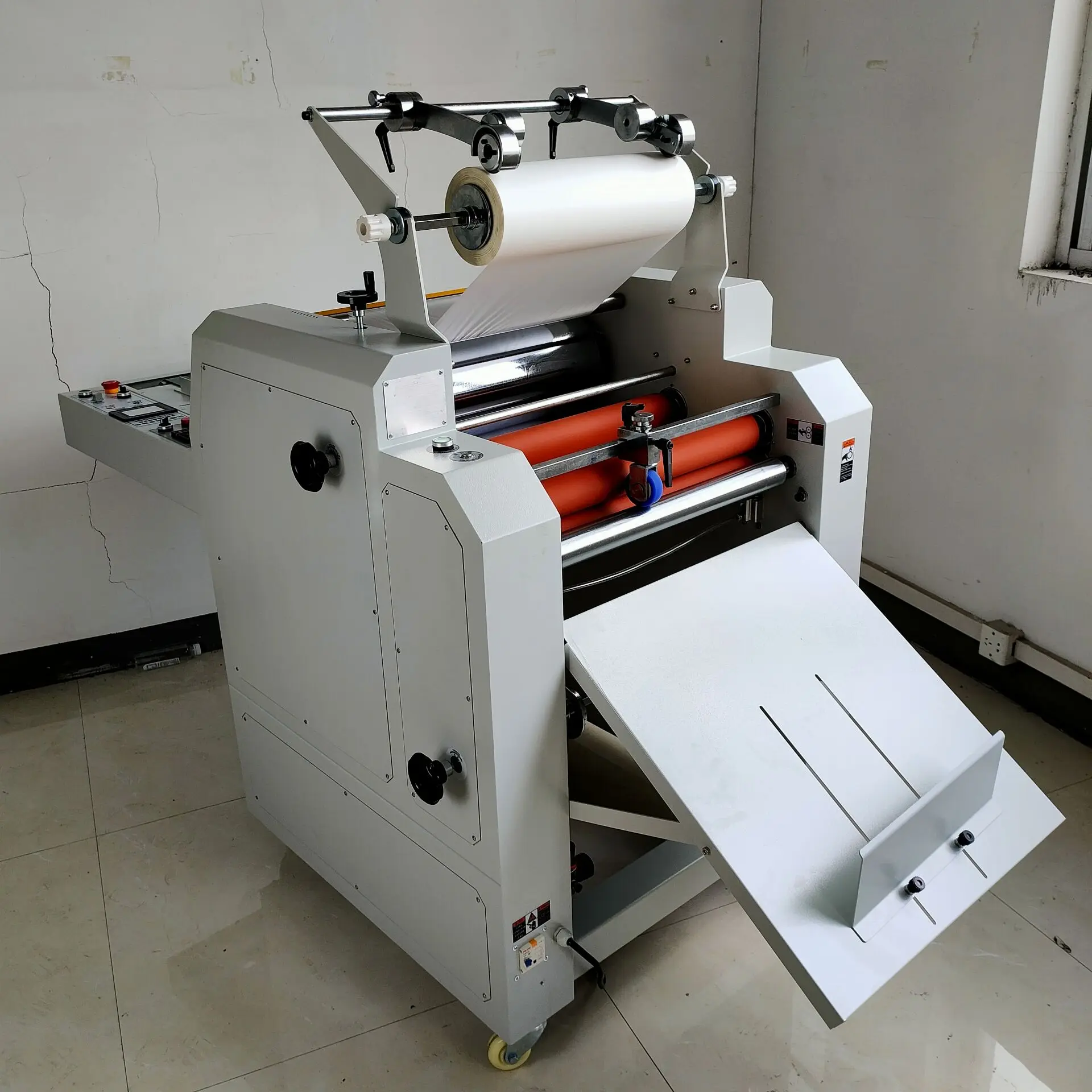 HP-720Z Semi-Automatic Single-Sided Paper Laminator, Hydraulic Pressure System, Anti-Curling, Auto Sheet Separation