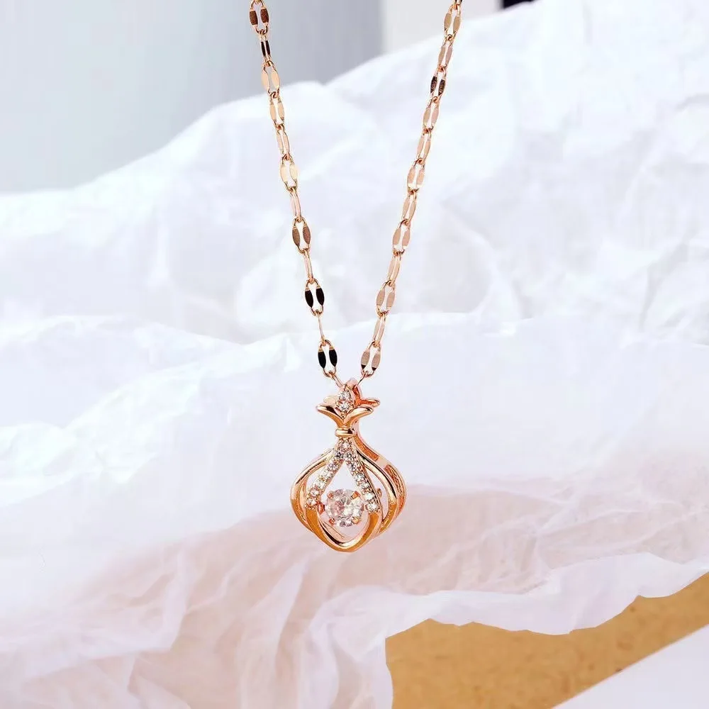 

Explosive and dynamic sachet pendant necklace for women, fashionable and high-end, colorfast collarbone chain