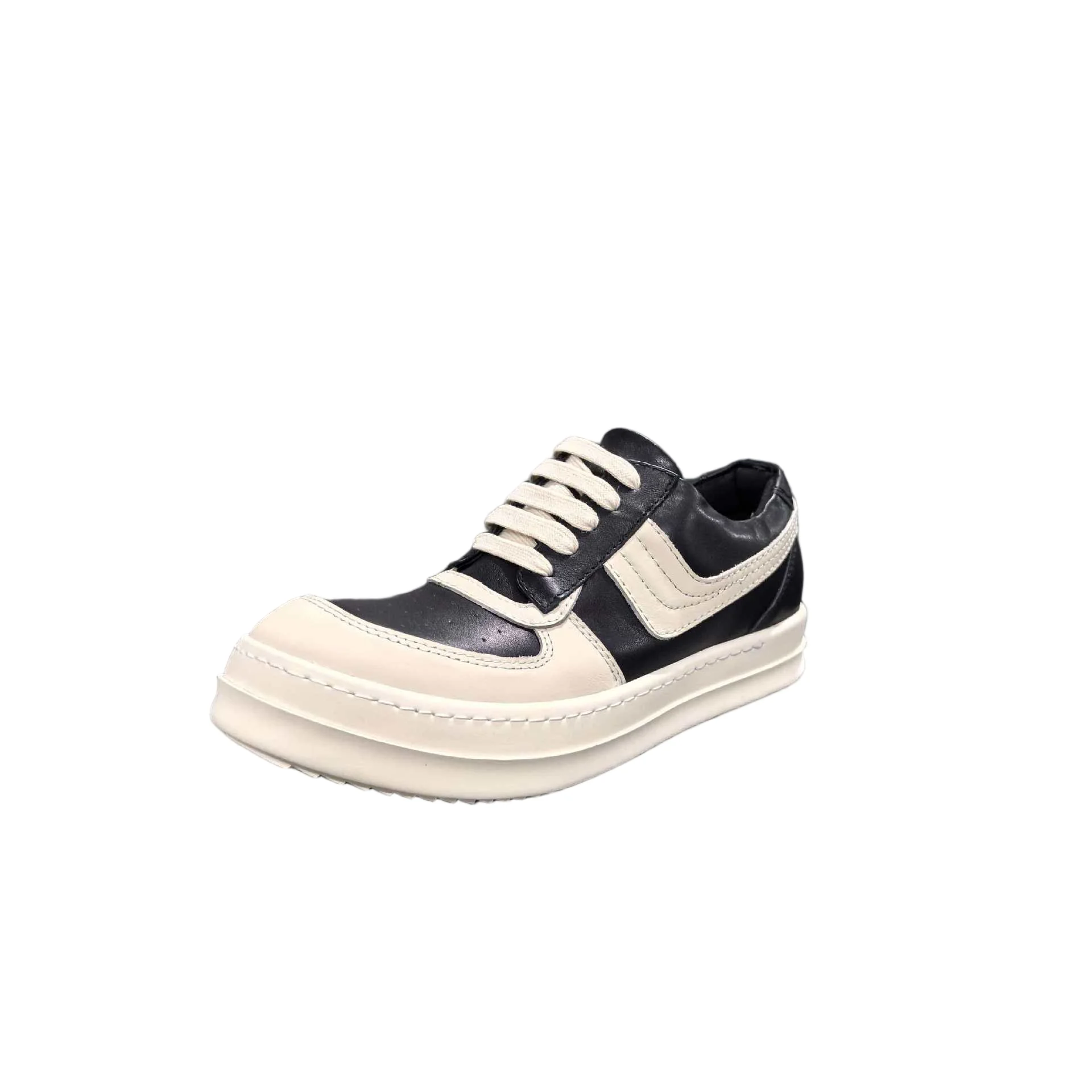 Luxury Designer Men Women Black White Leather Low Top Casual Sneakers High Quality Cowhide Lace up Flat Shoes for Unisex