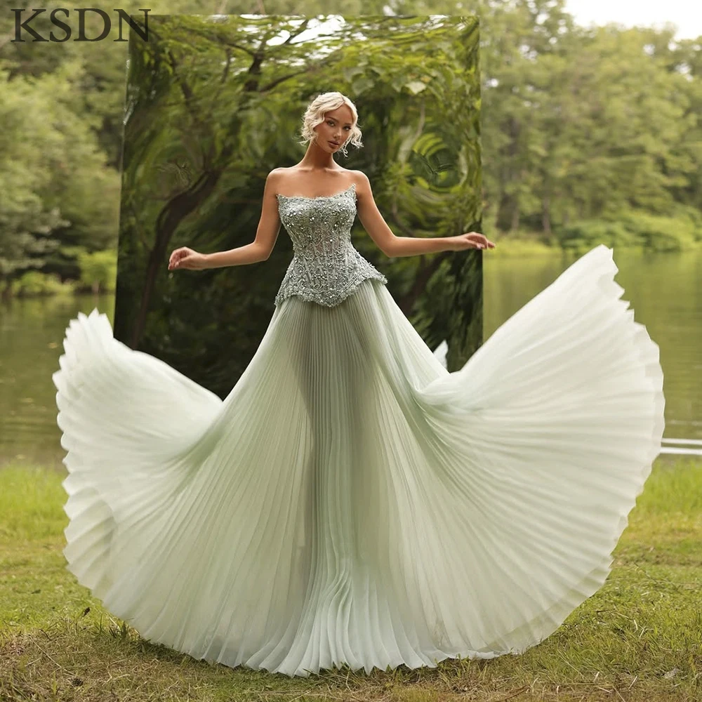 

Exquisite Lace Evening Dresses Luxury Strapless Draped Floor Length Sleeveless Gowns Special Occasion Customzied Dress Vestidos