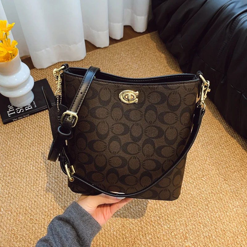 

Просторная сумка подмышки 2025 года, женская сумка-трансформер через плечо и через плечо, архитектурная сумка «день-ночь»