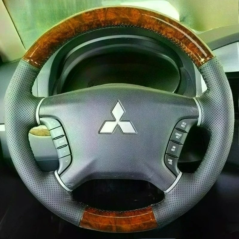 

for Mitsubishi ZINGER 2008-2011 Pajero 2009-2020 Hand-stitched black peach wood color Leather car steering wheel cover