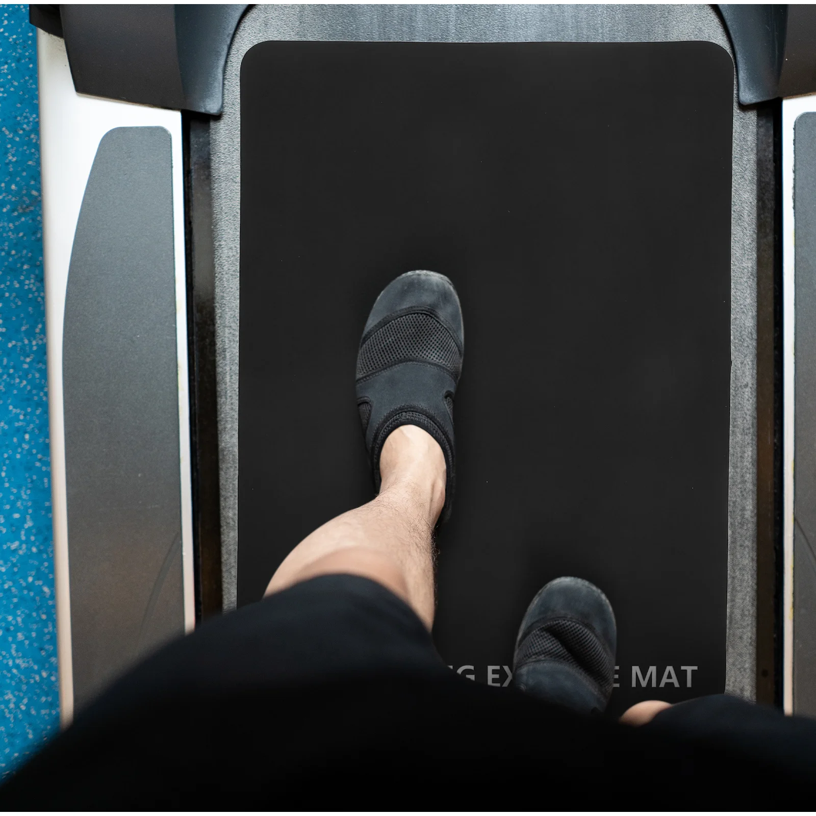 

Treadmills Shock-Absorbing Mat Black Non-Slip Pu Floor Protector For Home Gym Noise Reducing Exercise Equipment Pad