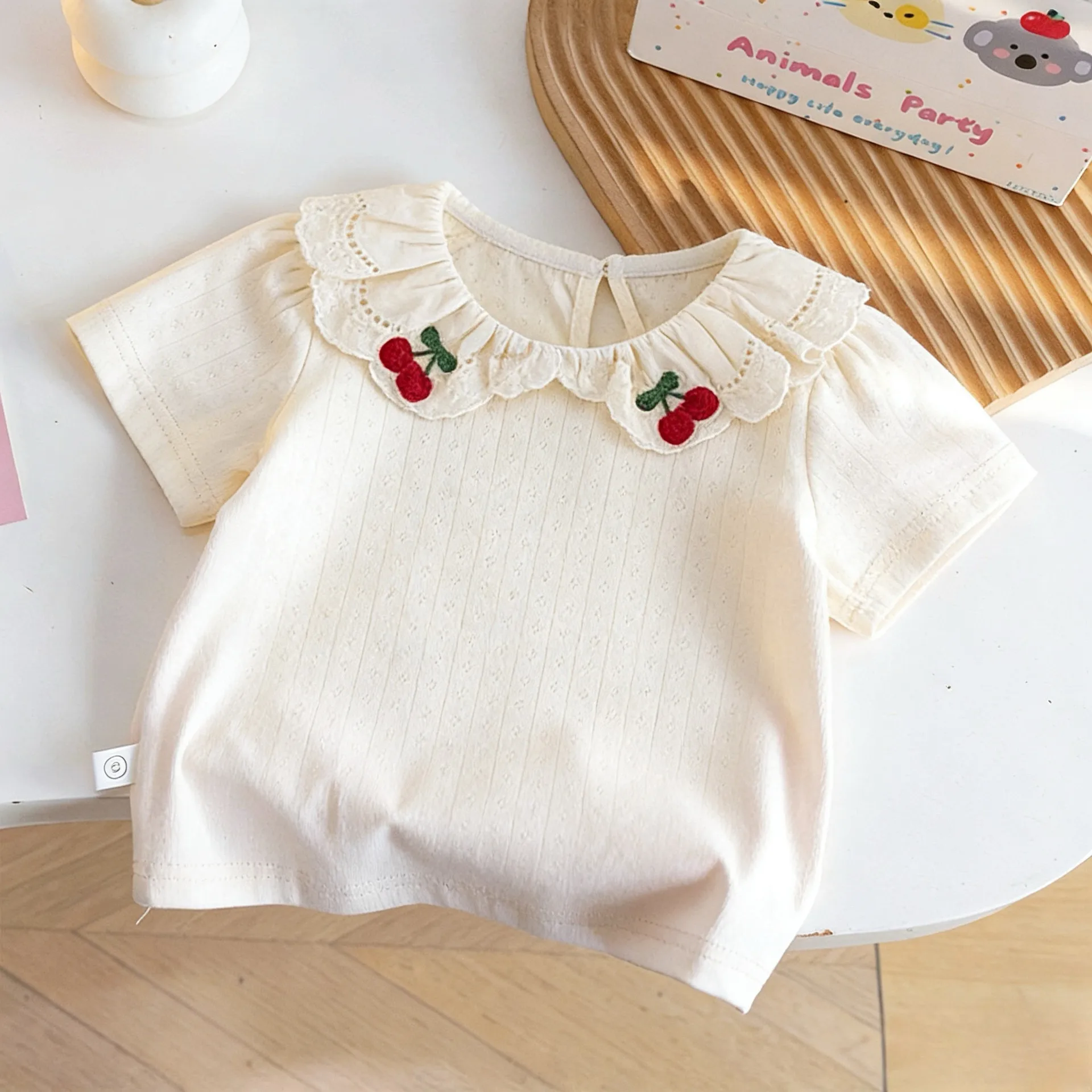 Sweet And Lovely Children's Clothing Pure cotton breathable girls' T-shirt With Cherry Embroidery Casual And Versatile
