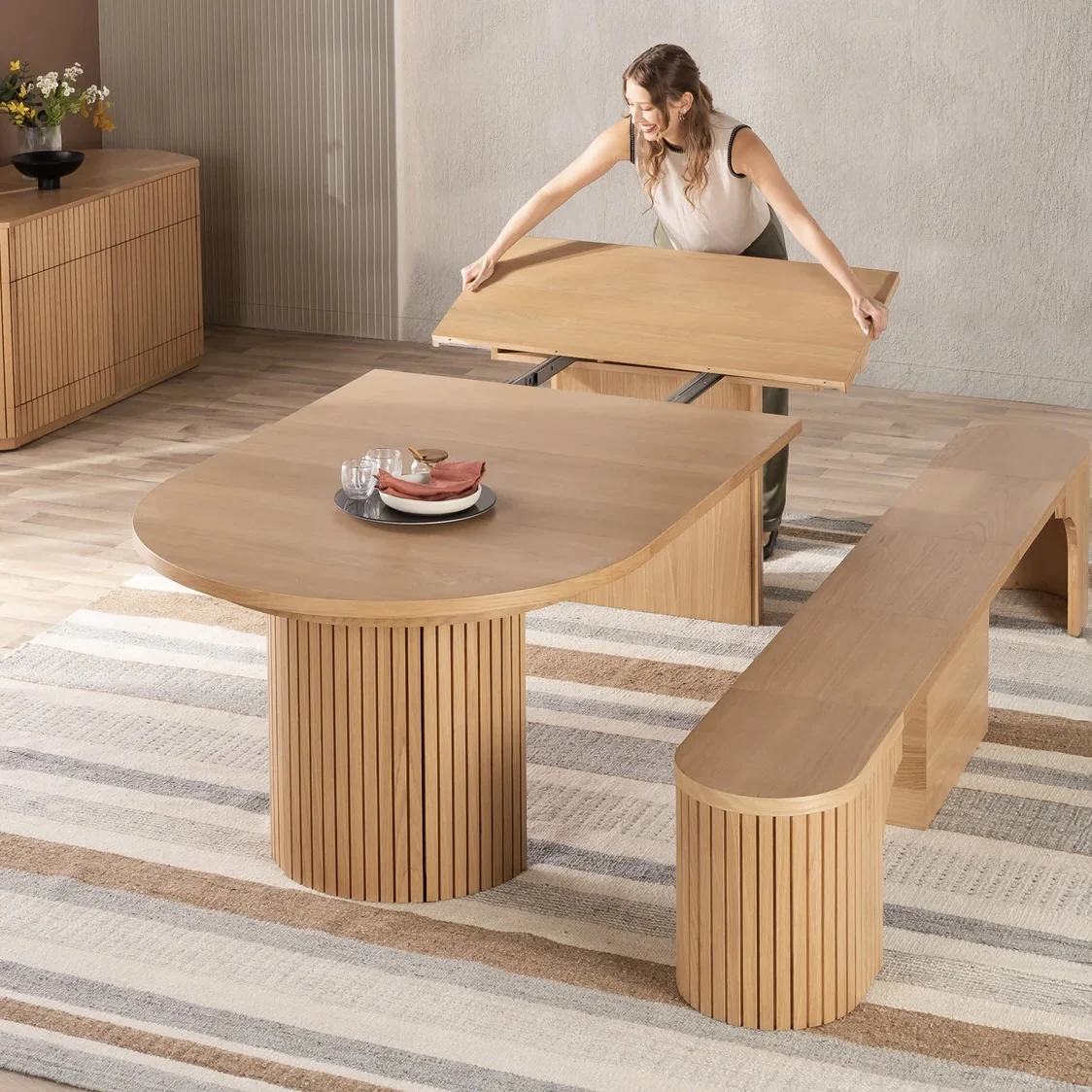 2026 Modern Luxury Simple Dining Table Retractable Foldable Design Accessible Negotiation Features Exports Solid Wood