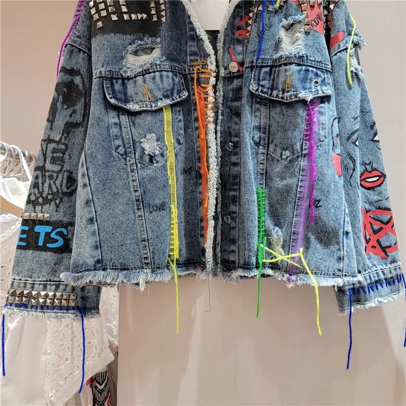 ANJY 가을 새로운 여성 세련된 재킷 디스트레스드 데님 프린트 리벳 턴 다운 칼라 싱글 브레스트 streetwear 세련된 코트 a10029