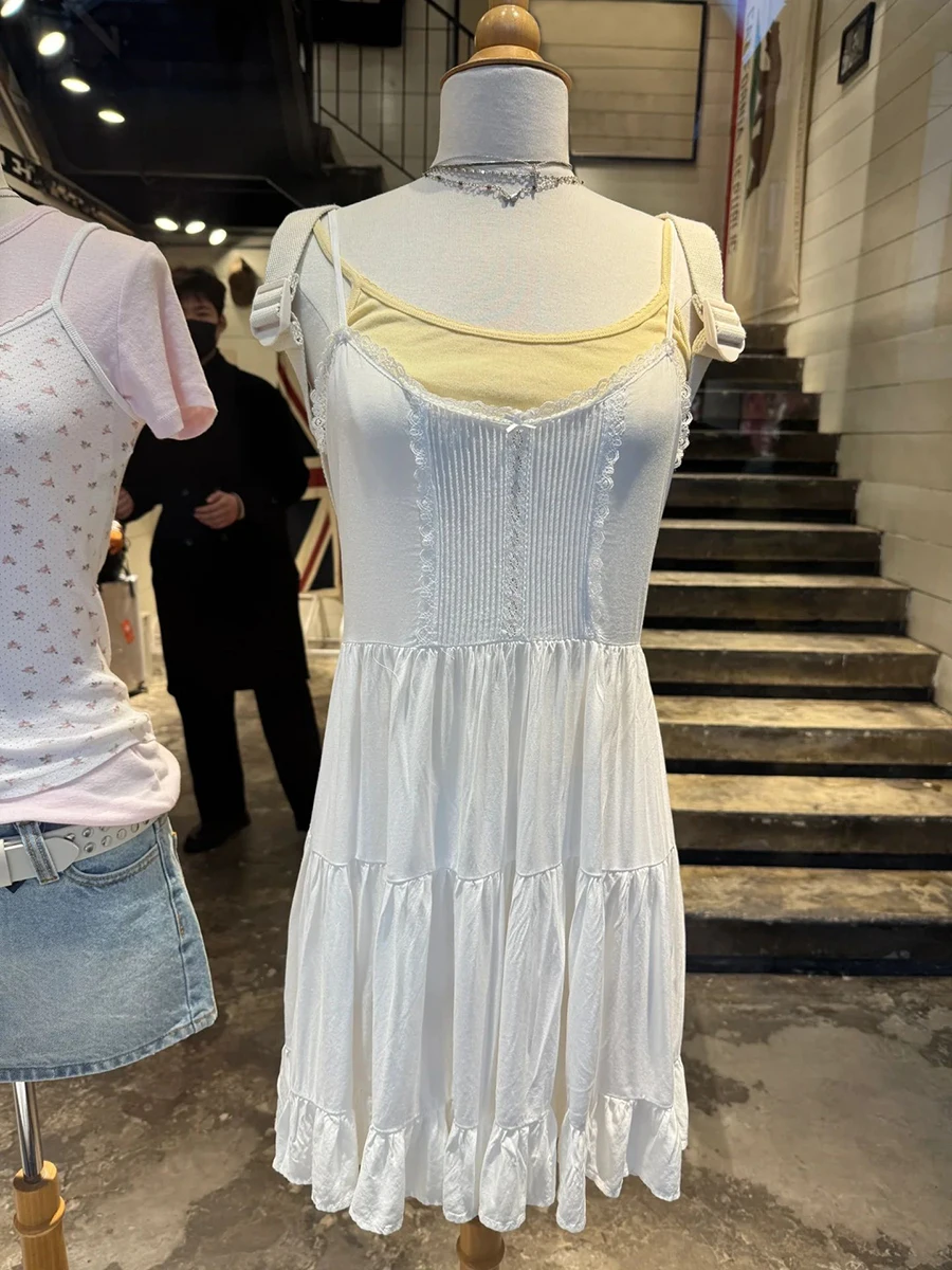 Mini abito con lacci sul retro in pizzo Abito estivo da donna con fiocco con scollo a V Slim A-line Abiti corti Abiti casual stile dolce preppy Camis