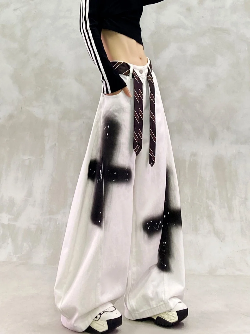 

2025 Women's Y2K Gothic Cross Print Wide Leg Jeans - High Waist Tie Belt Denim Pants, Edgy Vintage Streetwear for Spring Autumn