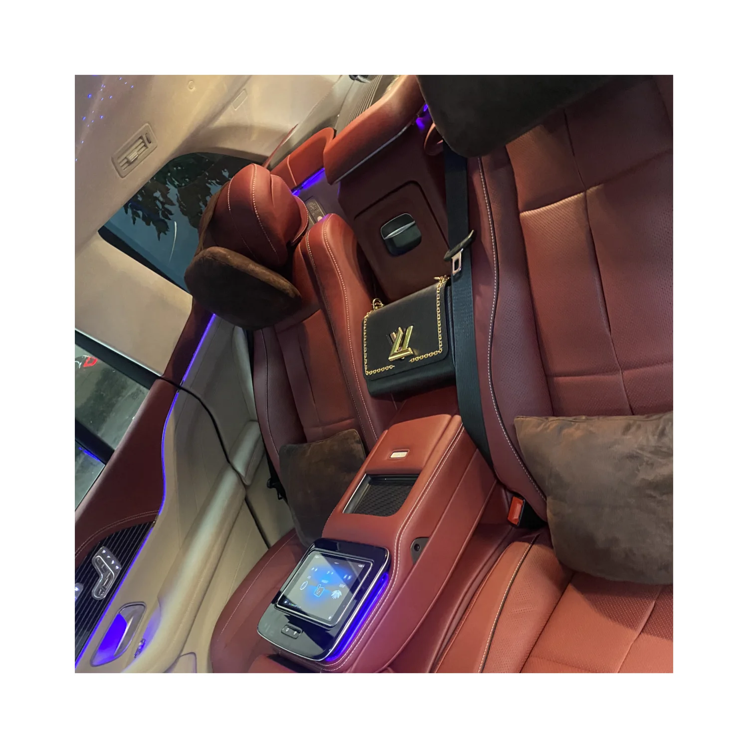 Latest Version Luxury  Vip Rear Seat Interior Kits Customized for Mercedes-Benz GLS400 GLS450 GLS480 GLS600 GLS63Amg