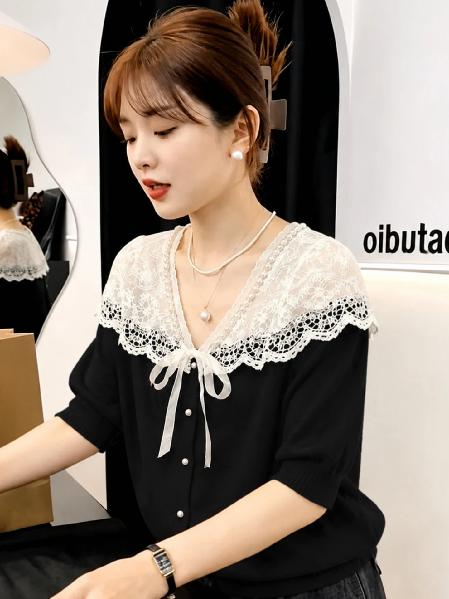 

Elegant Lace Splice Knitted Top Short Sleeve V-Neck Summer Korean Style Versatile Fashionable Women's plus Size Inner Wear