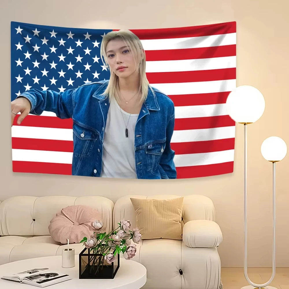 Felixs-Wandteppich mit einem Kpop-Jungen-Gruppenelement, amerikanischer Flaggenhintergrund, koreanisches Idol, Heimdekoration, Wandbehang, Konzertbanner