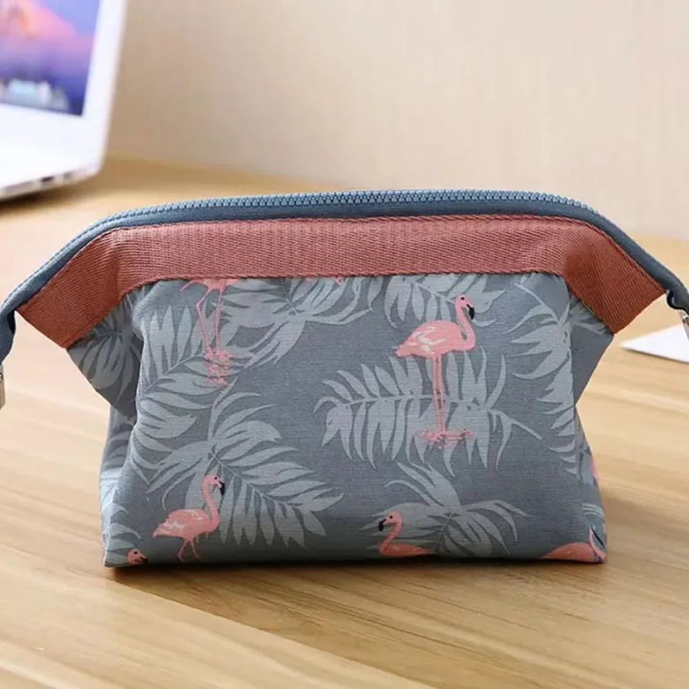 

Outdoor Girl Makeup Bag Women Cosmetic Bag Flamingo Pattern Women Toiletries Organizer Waterproof Female Storage Make Up Cases