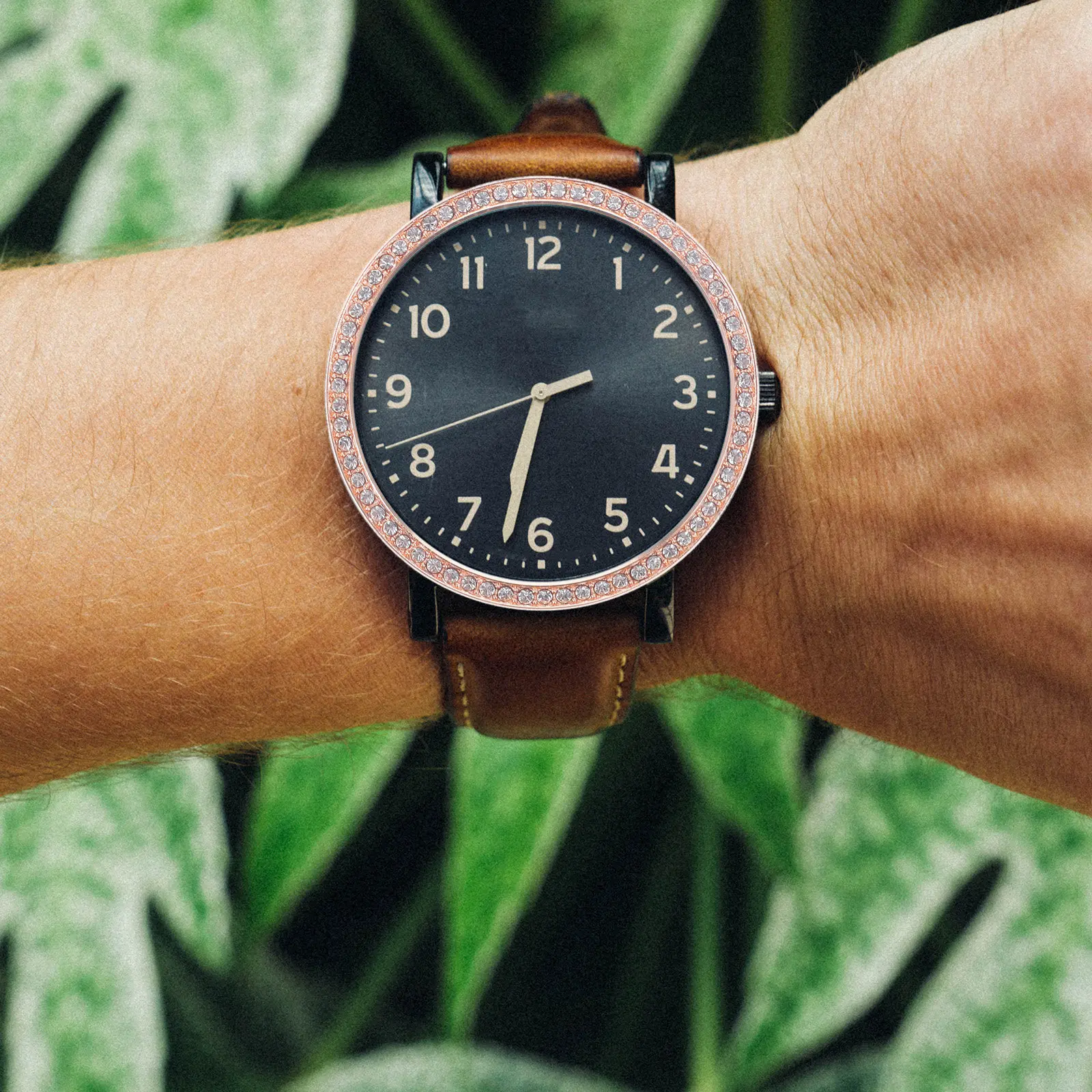 Anel de Bezel Dourado Rosé com Diamantes 46mm para Smartwatch de Liga Metálica - Capa Protetora Antirriscos e Anticolisão com Visual Elegante