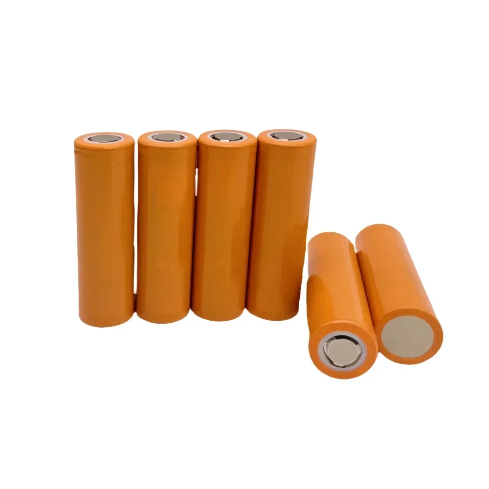 3.7V 21700 Rechargeable Battery 4000mAh Power Batteries 3C Discharge 21700 HD Cell Lithium Battery Applies to LED Flashlight.