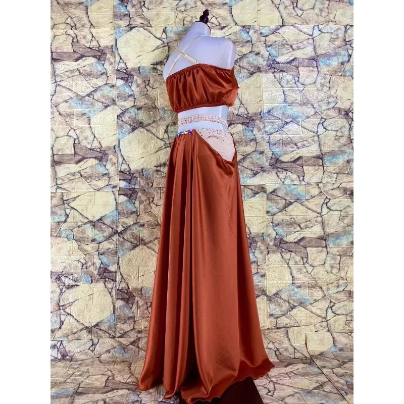 Trajes de dança do ventre personalizados, cintura de cetim, saia longa cinched + suspensório, top cheio de diamantes com almofada no peito, roupa de dança oriental