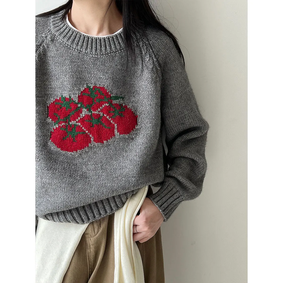 トマト ラウンドネック 秋 ふわふわ 若返りニットセーター