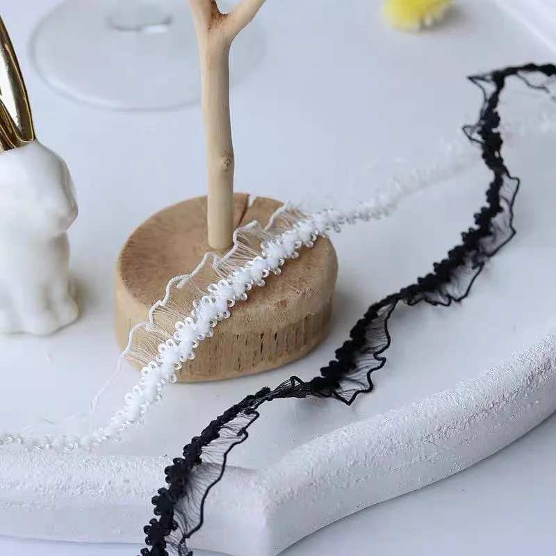 1.5cm Wide Hot Selling White Lace Fabric DIY Sewing Supplies Clothing Cuff Decoration Decal Ribbon Wedding Bouquet Decoration