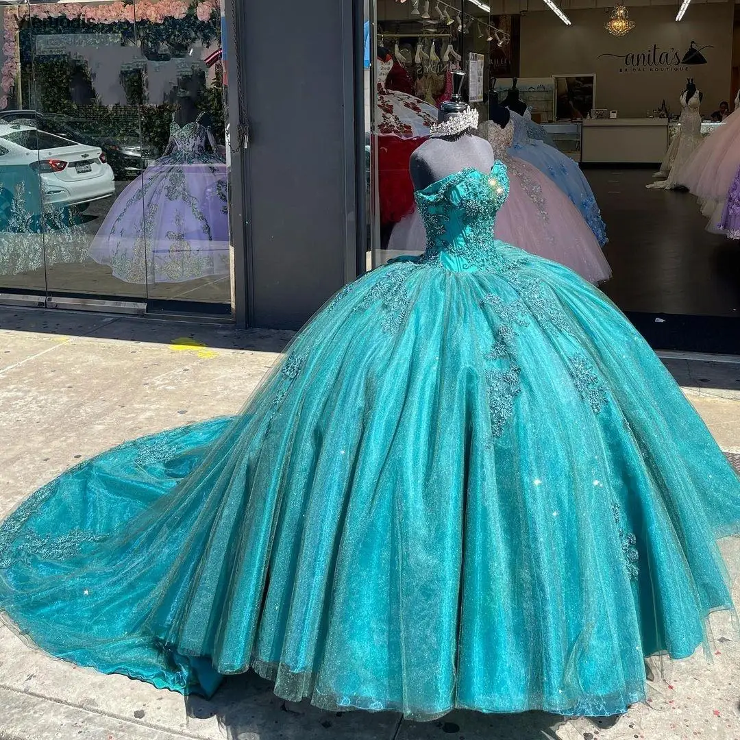 

2022 Dark Green Sparkly Ball Gown Quinceanera Dresses Beads Off Shoulder Sequins Applique Sweet 15 16 Dress Party Wear