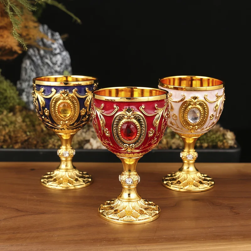 Luxury Premium High Quality Medieval Embossed Vintage Metal Wine Cup European Style Diamond Encrusted Anti Break Goblet Gift Set