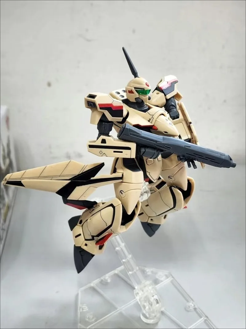 BANDAI SPIRITS Bandai Hobby - Macross Plus - YF-19, HG 1/100 Maquette