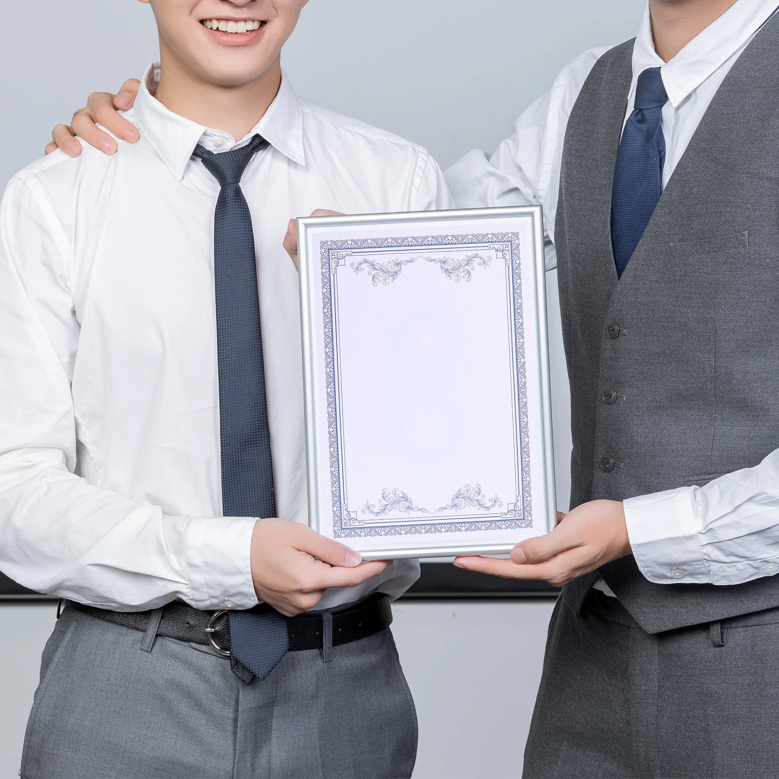 50 قطعة ورق شهادة الشرف النمط الأوروبي سميكة المسيل للدموع مقاومة لشهادات جائزة الطباعة ذاتية الصنع شهادة الإنجاز