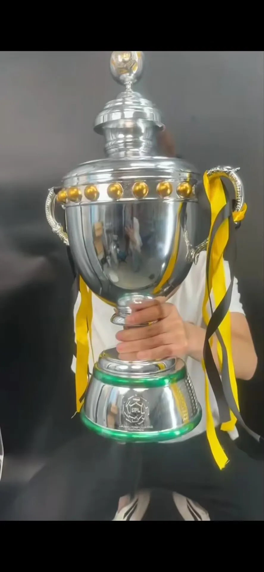 2025-newest-2024–25-al-ittihad-pro-roshn-saudi-league-trophy-resin-version