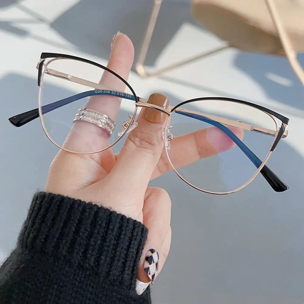 2024 New Anti-blue Light Glasses Men Women Fashion Cat Eye Computer Eyewear Frame Retro Myopia Half Triangle Frame Eyeglasses