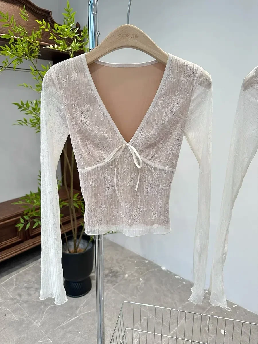 Women White Lace T-shirt Aesthetic Mesh Vintage V-Neck Lace Bow Cropped Tops Y2k Ballet Sexy Slim Fit Long Sleeve Clothes