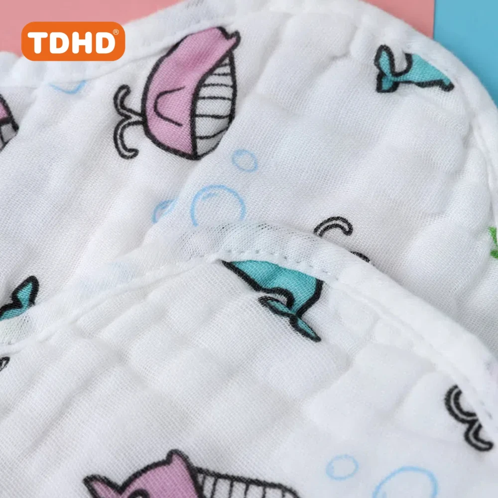 TDHD ランダムかわいいコットンよだれかけ 5 個、6 層ガーゼ授乳よだれかけ、クリスマス、ハロウィン、感謝祭の日のギフト、新年のギフトに最適