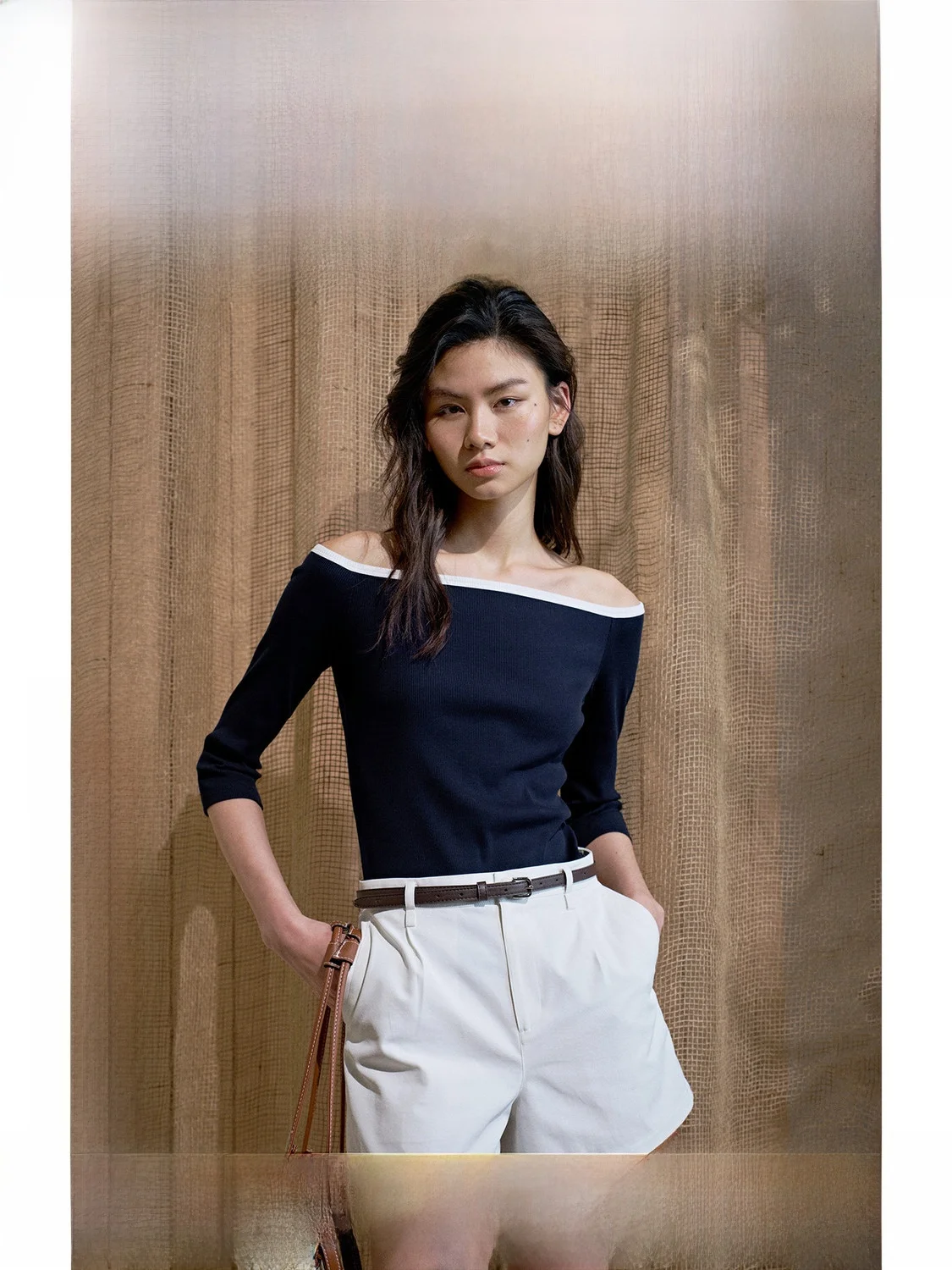 

Elegant Knitted Sleeveless Neckline T-Shirt Women's Summer New Style Swallow Neck Color Block Cotton Polyester Blend Top