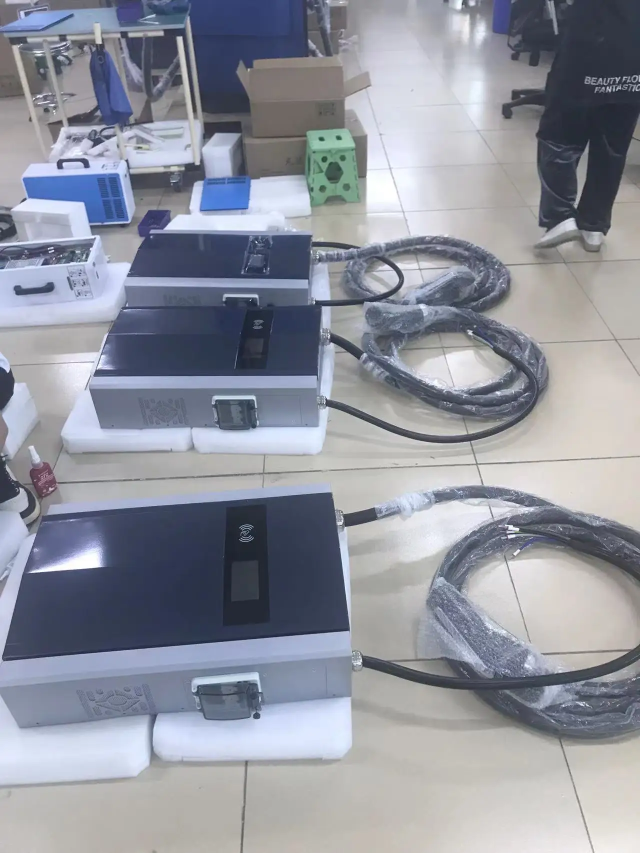 20kw 30kW 40kW DC Wallbox شاحن سريع للسيارات الكهربائية Wallbox CCS2 Ev محطة شحن