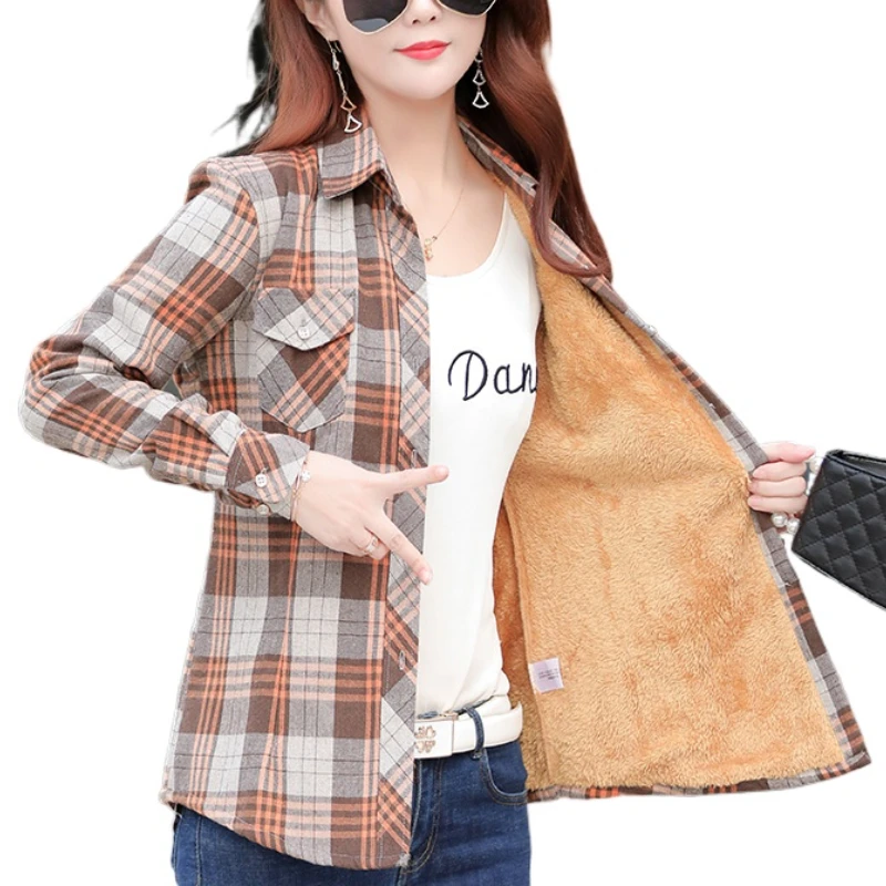 

Women Warm Plaid Blouses Oversize Long Sleeve Turn Down Collar Two Pockets Velvet Shirt M-5XL Blusas Femininas Chemise Blusas