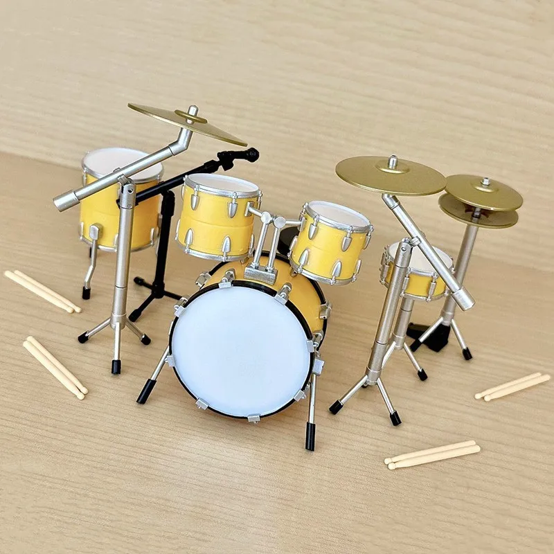 

Genuine J.Dream Miniature Jazz Drum Set Model Decorative Toy Soldier Figure Props Micro Scene Props Collectible Instrument Toy
