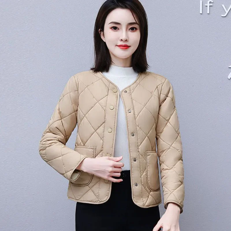 Parka Women Slim Short Coats Jackets 2023 Winter Cotton-Padded Single Breasted Splicing Frivolous Warm Skinny Small Parkas Woman