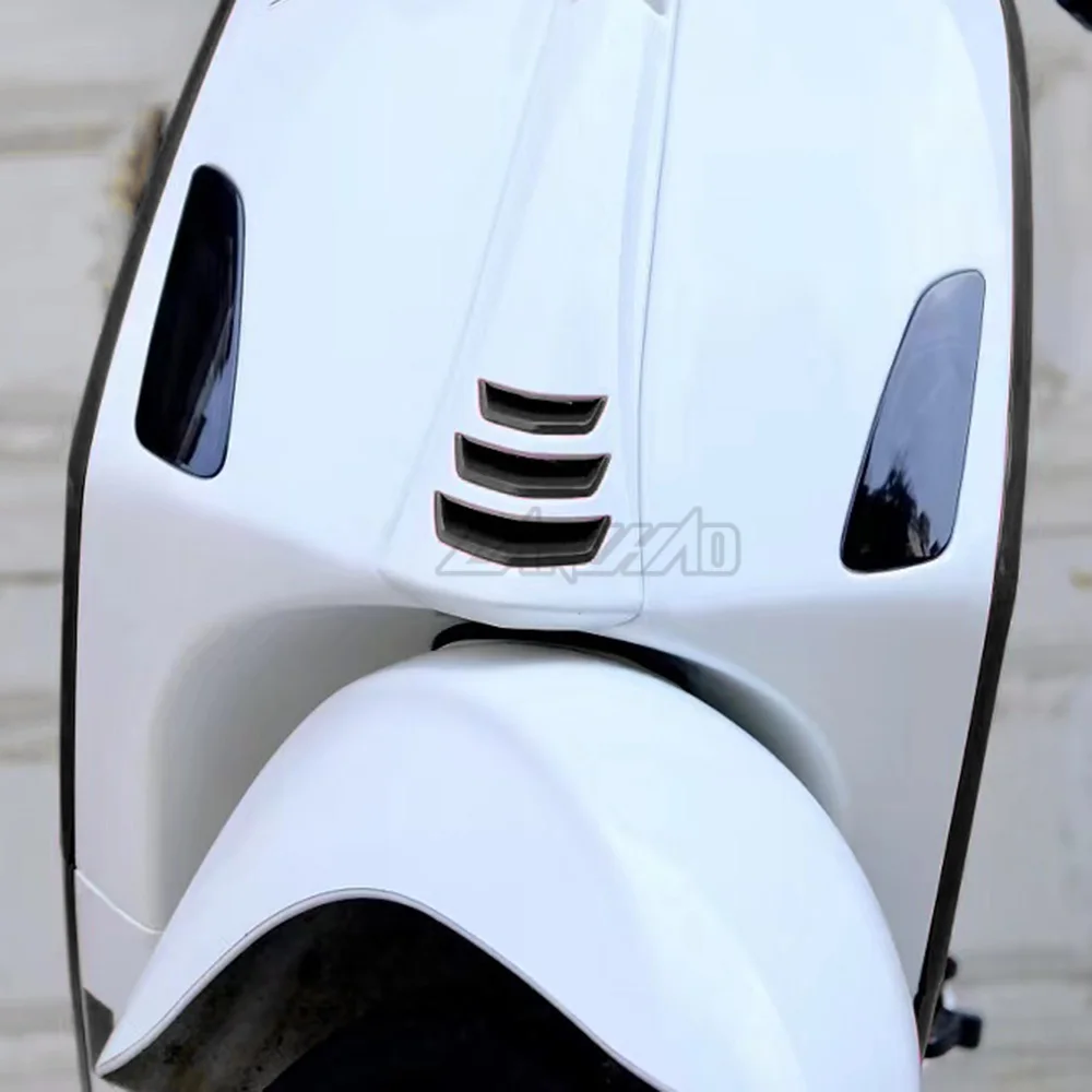 Cubierta de bocina para cinturón delantero de motocicleta, protector de rejilla de amarre, accesorios de carenado ABS para Vespa GTS 150 250 300 GTV