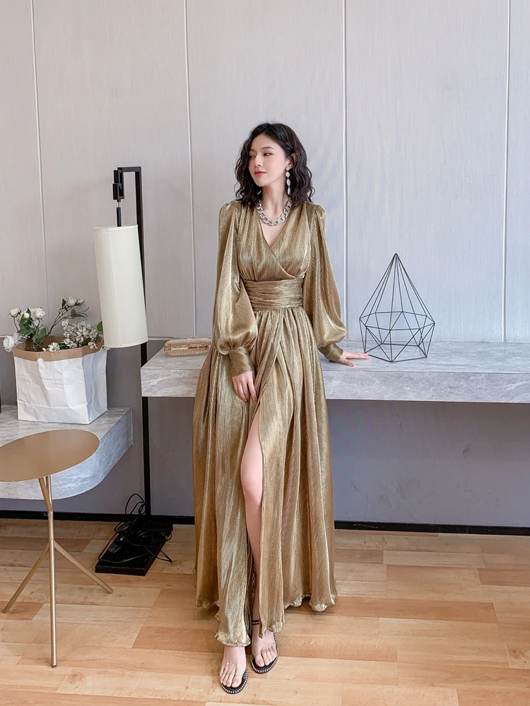 Textured Golden Sexy Deep V-neck Dress Glossy Pleated Bubble Sleeve Party Dresses High Waist Slim Slit Elegant Maxi Dress Women