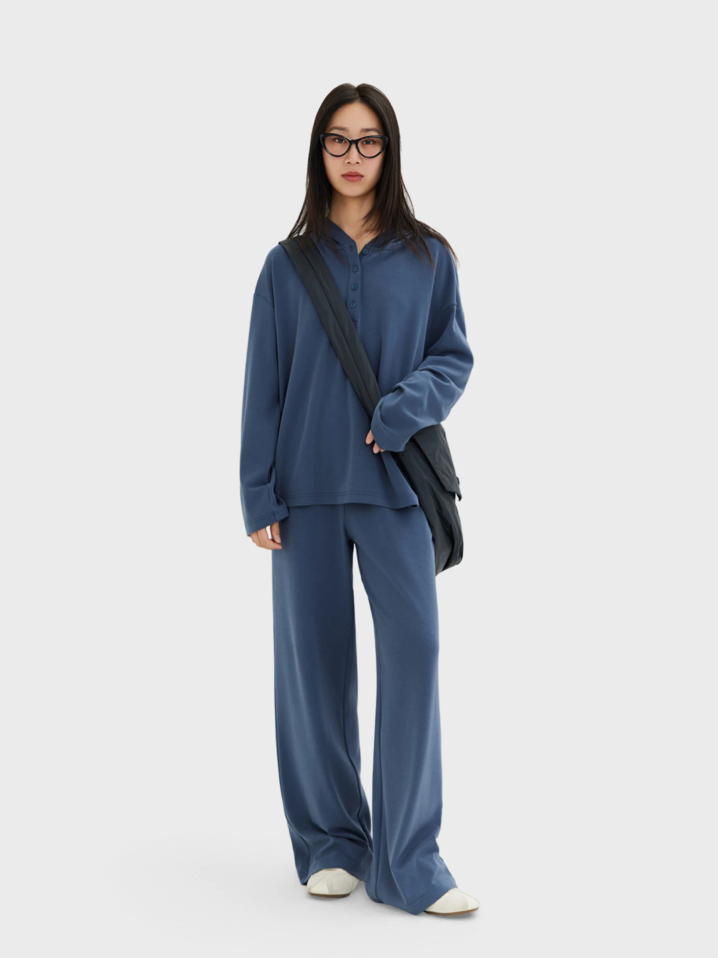 

Comfortable Soft Mist Finish Set with Hooded T-Shirt And Drawstring Pants High Waist Long Pants Long Sleeve Spring Fashion Se...