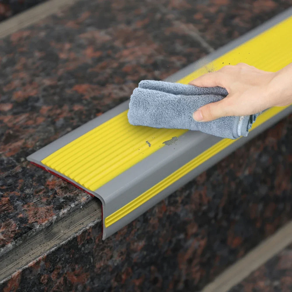 กาวสูงขอบบันได Protector ยางขอบบันได Strip Anti-collision Strip ชั้นความปลอดภัยมุมบันได Trim เทป