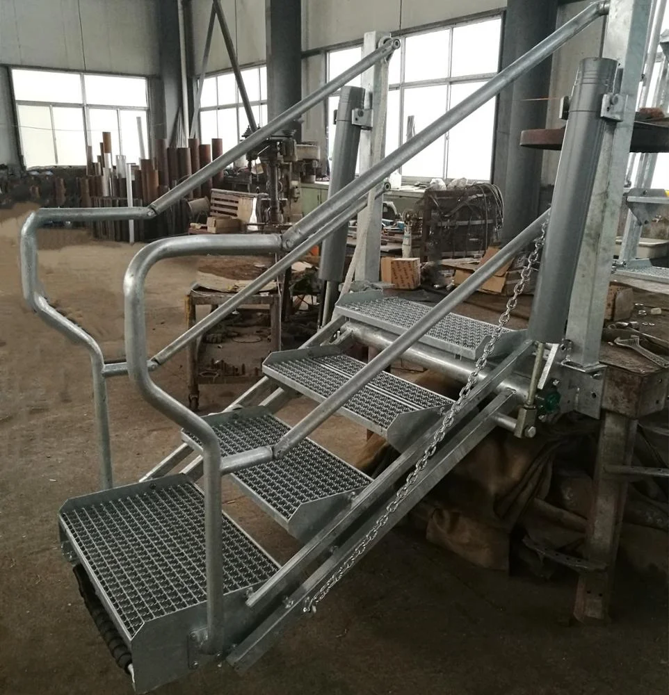 HCYFlexible and Safe Industrial Folding Stair Ladder for Tanker Truck or Rail Cars Access