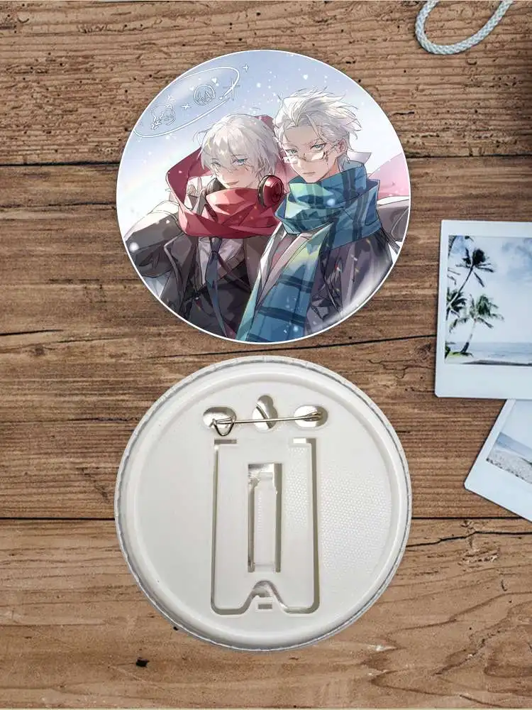 الشيطان قد يبكي لعبة أنيمي شخصية شارة بروش مرساة الأجهزة الطرفية دبوس 75 مللي متر حقيبة مدرسية قلادة حديدية الكرتون هدية عيد ميلاد