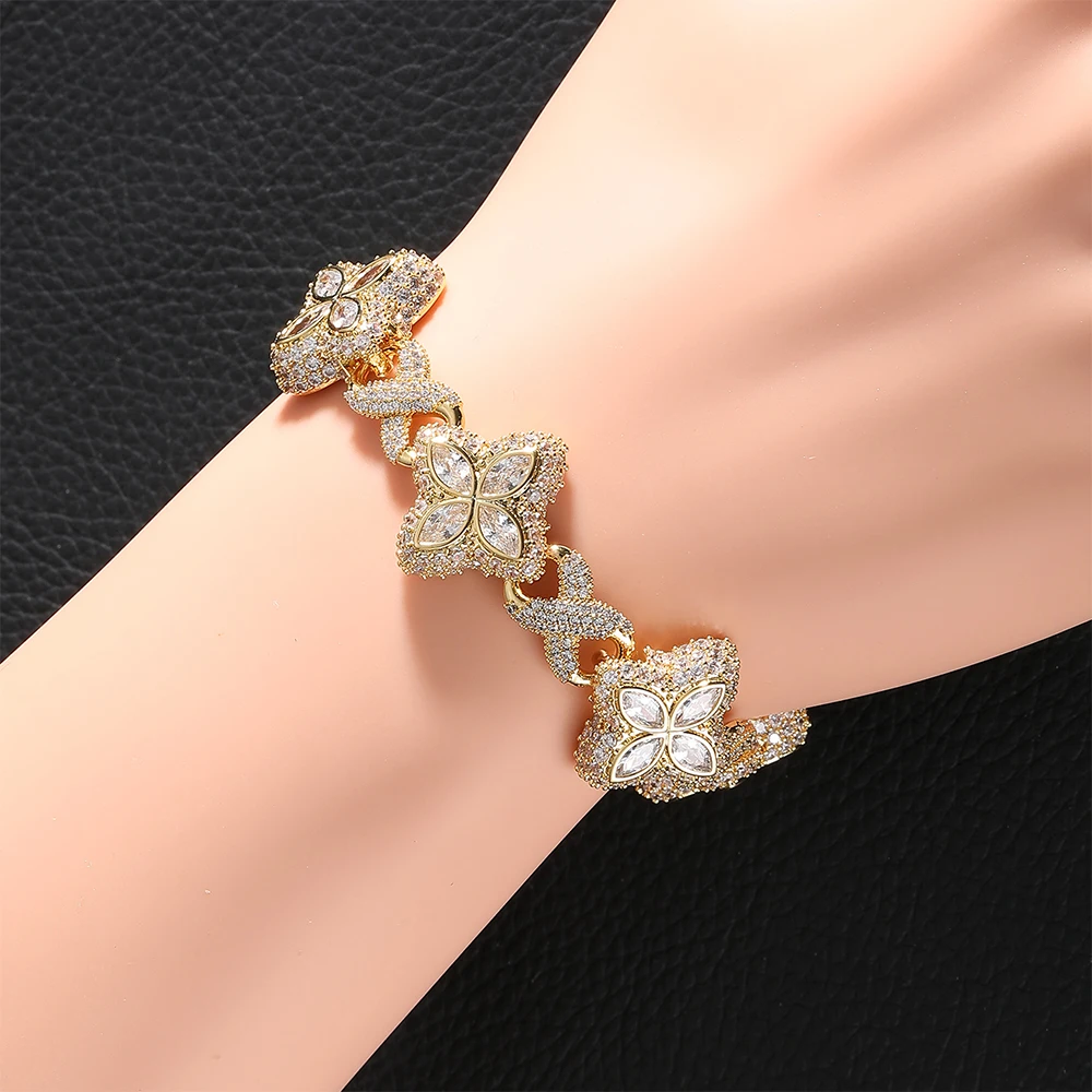 Full Paved 5A+ Cubic Zirconia Flower Möbius Bracelet Micro Pave Wrist Chains Cross Trendy Jewelry Exquisite Item